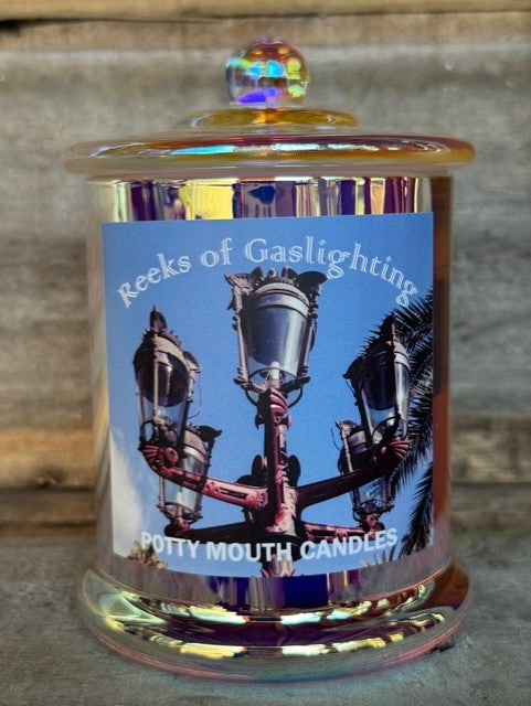 REEKS OF GASLIGHTING Candle